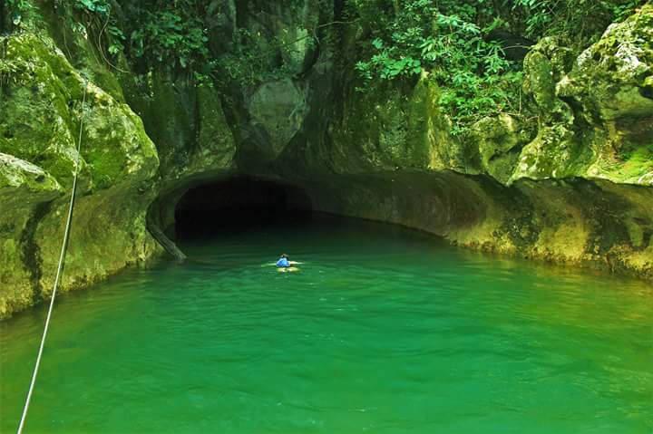 Belize Cave Tubing