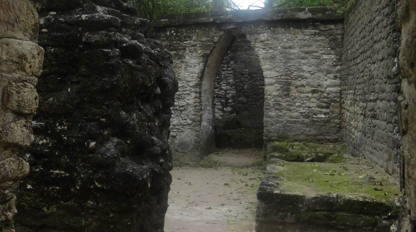 ancient archaeological site in belize